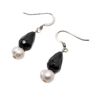 sterling silver dangle earrings featuring faceted onyx teardrop bead with pearl