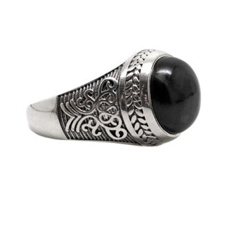 Onyx Oval Sterling Silver Ring; size 8 1/2
