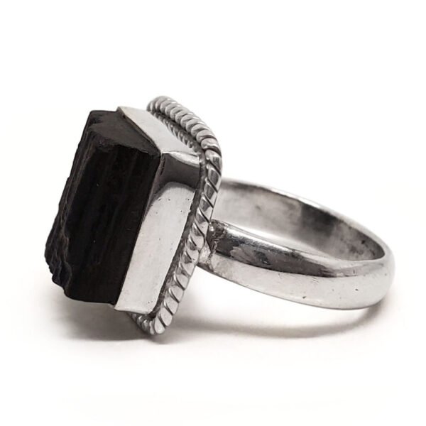 Black Tourmaline Crystal Sterling Silver Ring; size 7 3/4