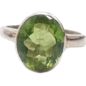 Peridot Oval Faceted Sterling Silver Ring; size 6 1/2