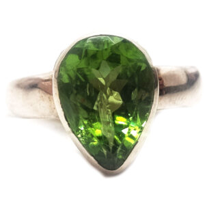Peridot Teardrop Faceted Sterling Silver Ring; size 8 1/2