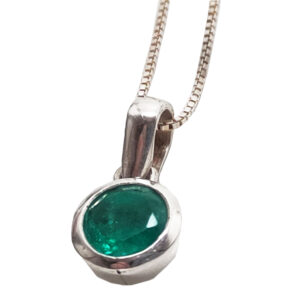 Emerald Round Faceted Sterling Silver Pendant w/chain