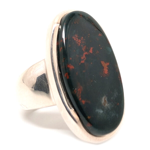 Bloodstone Oval Sterling Silver Ring; size 6 1/4 - Image 2