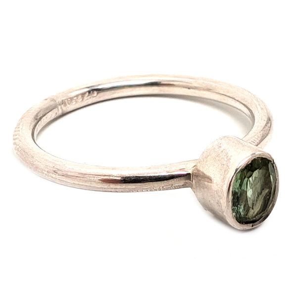 Green Tourmaline Oval Faceted Sterling Silver Ring; size 6 - Image 2