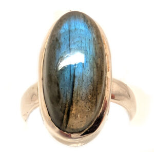 Labradorite Oval Sterling Silver Ring; size 6