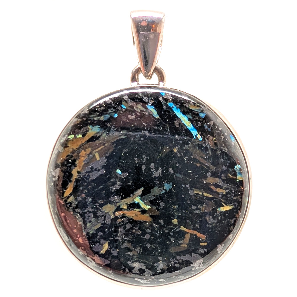 Nuummite Round Sterling Silver Pendant Nuummite Round Sterling Silver Pendant - Image 3