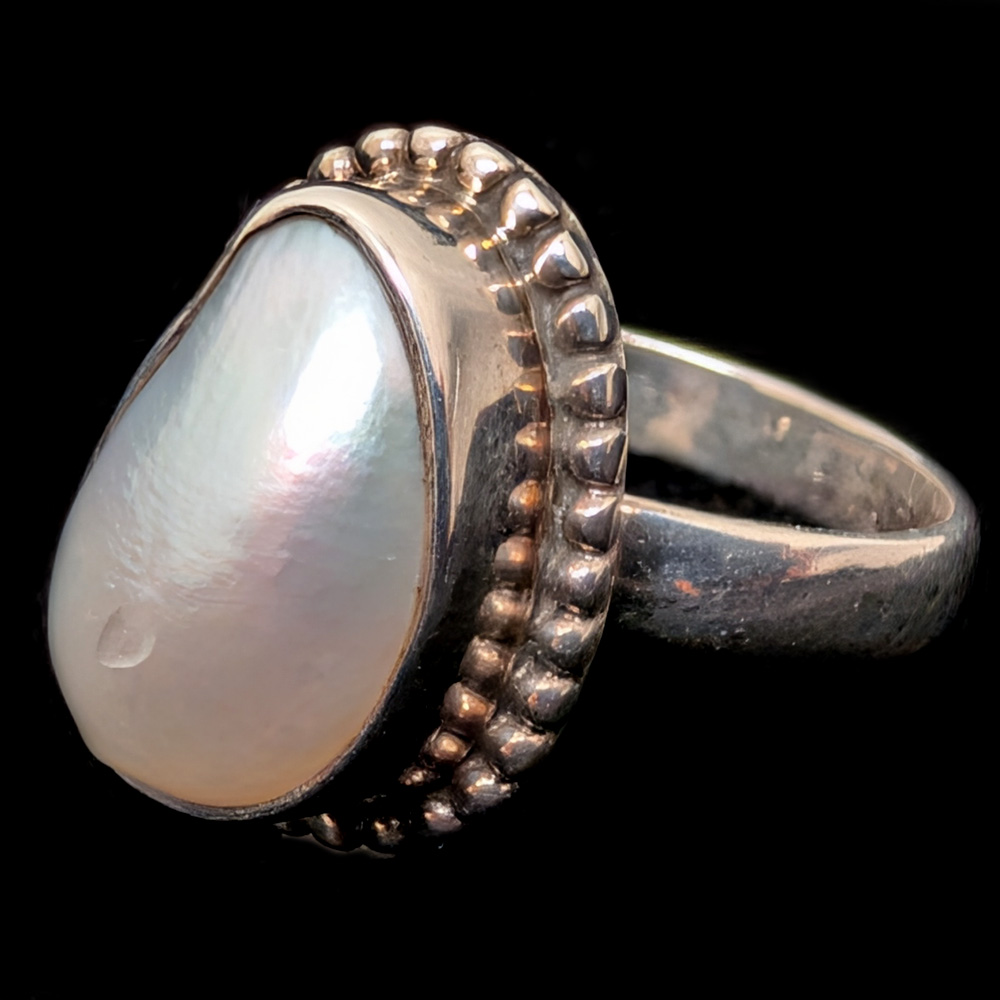 Pearl Sterling Silver Ring; size 7 1/2 Pearl Sterling Silver Ring; size 7 1/2 - Image 2