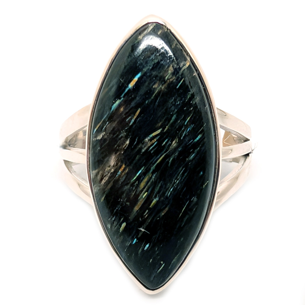 Nuummite Marquise Sterling Silver Ring; size 8 Nuummite Marquise Sterling Silver Ring; size 8 - Image 2